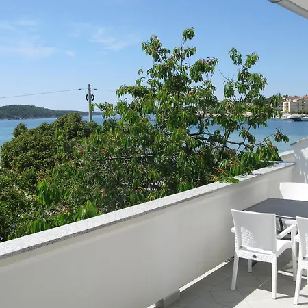 Ivica Apartment *