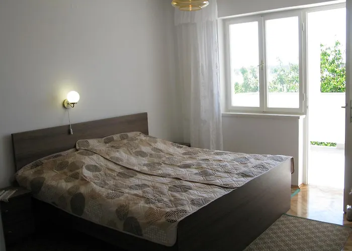 Ivica Apartment *