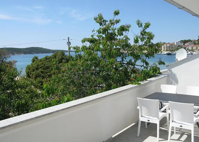 Ivica Apartment *